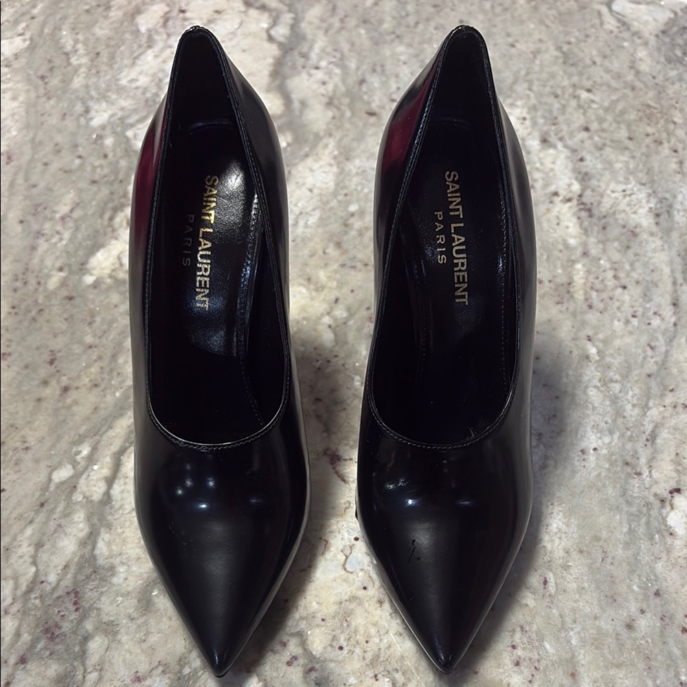 Saint Laurent Women's Black Pumps NWOT